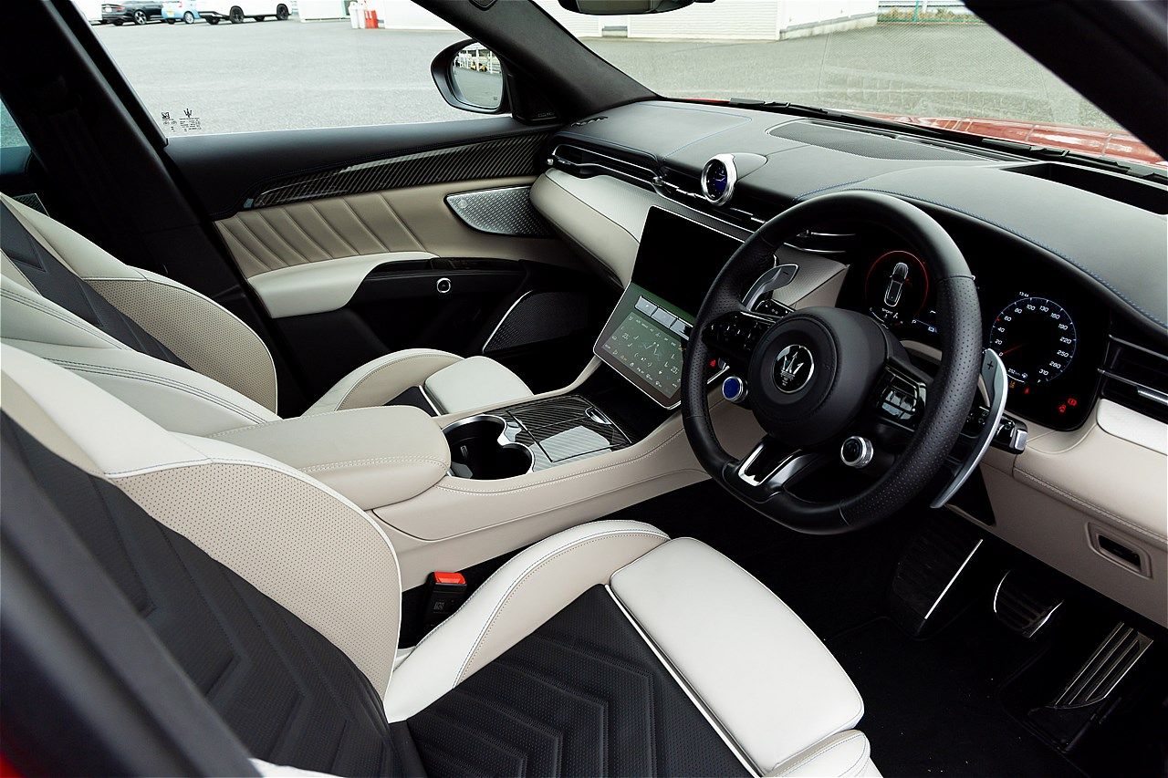 マセラティ「グレカーレ トロフェオ」（写真：三木 宏章）