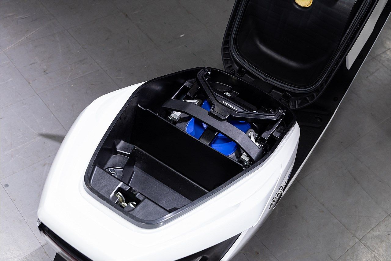 原付一種のホンダ「EM1 e: 」（写真：三木 宏章）