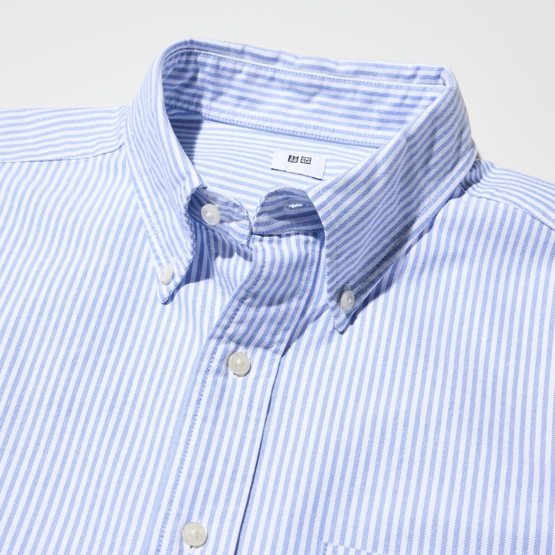 UNIQLOシャツ襟ロール
