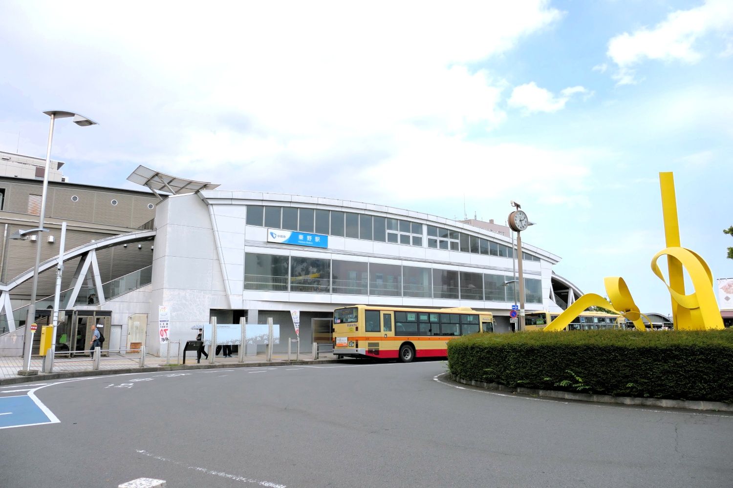 小田急　秦野駅　南口