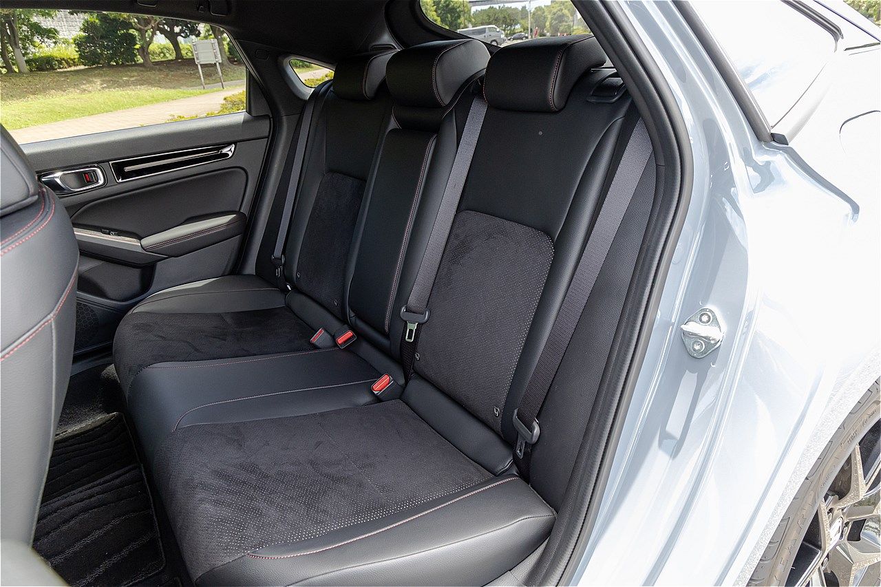 日本仕様のホンダ「シビックRS」（写真：筆者撮影）