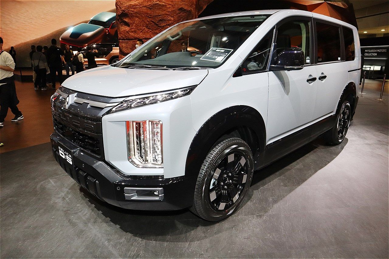 ジャパンモビリティショー2025に展示されていた三菱「デリカD:5」（筆者撮影）