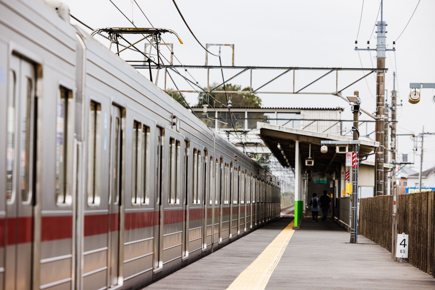 茂林寺前駅のホーム