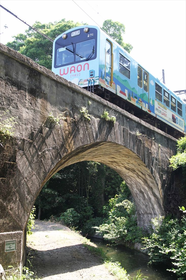 北勢線のもう1つの名所であるねじり橋。ねじりまんぽといわれる構造だ（撮影：南正時）