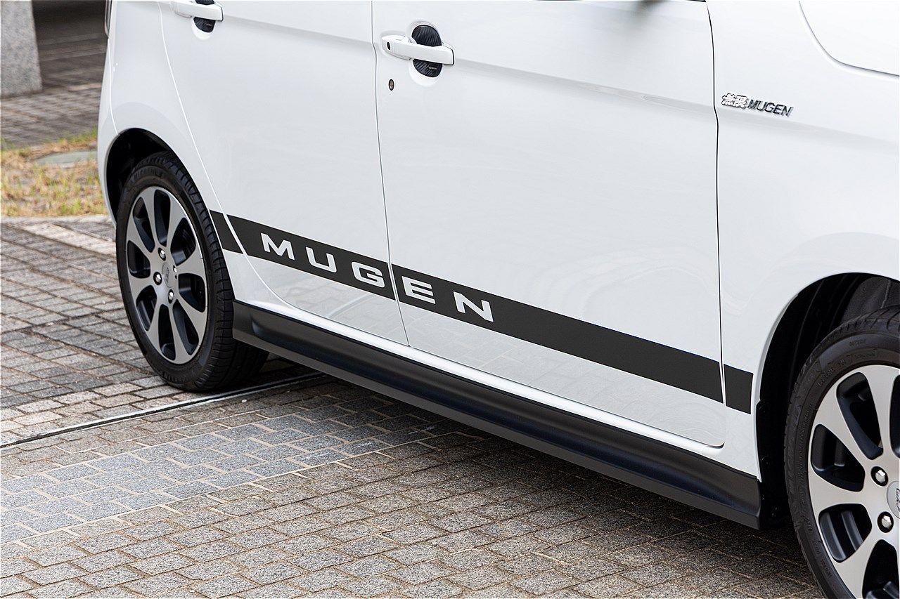 無限パーツを装着したホンダ「N-ONE e:」（写真：三木 宏章）