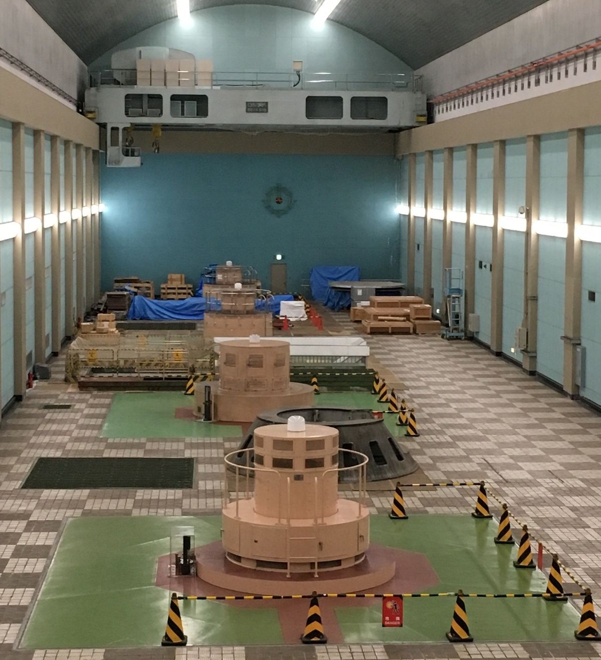 黒部第四発電所前