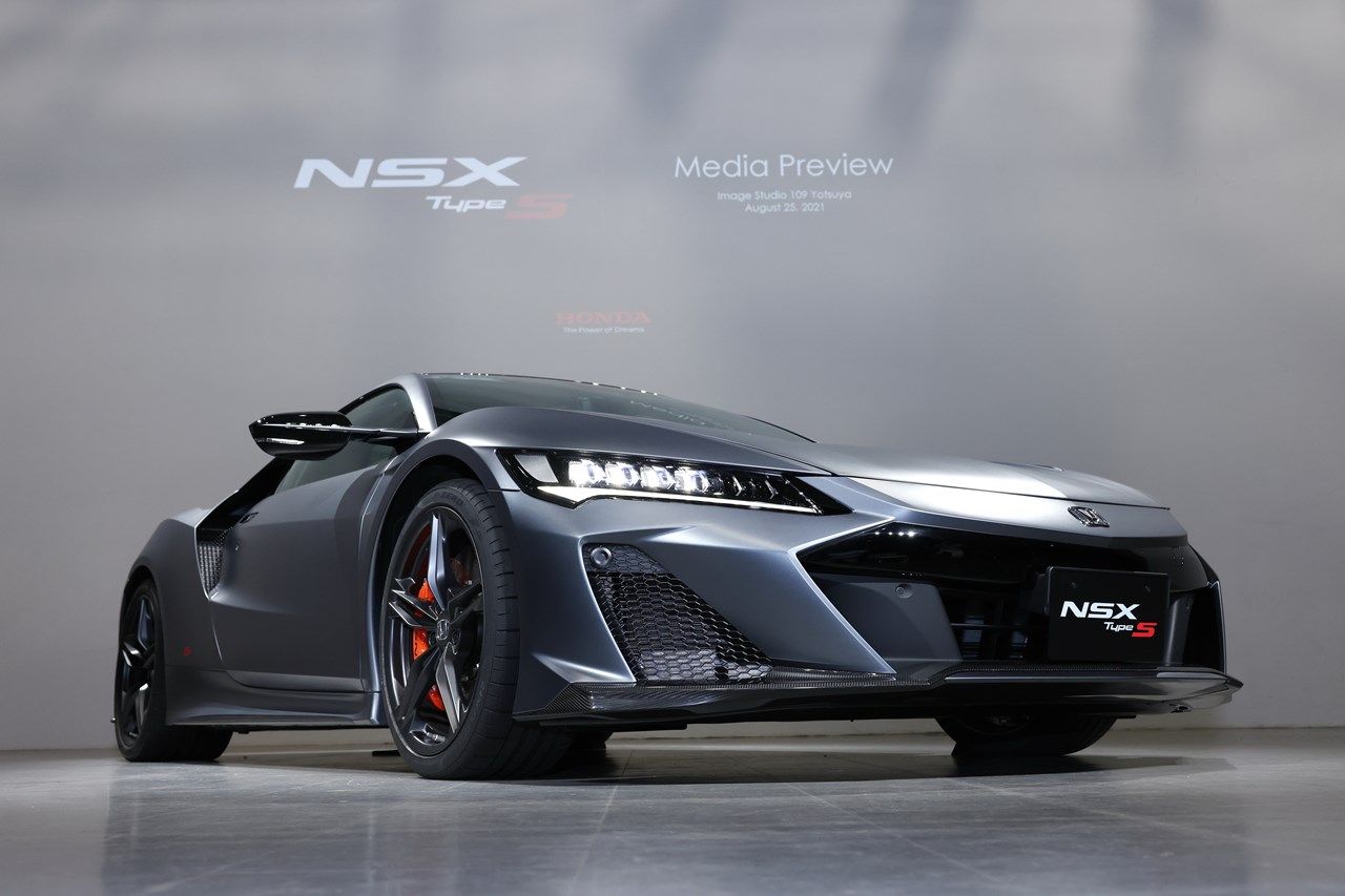 世界限定350台、日本では限定30台で販売されるホンダ「NSX タイプS」（撮影：尾形文繁）