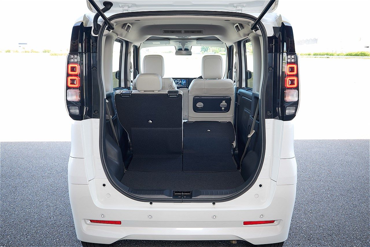 日産の新型軽自動車「ルークス」（写真：日産自動車）