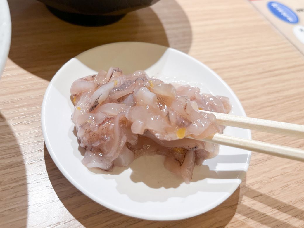 名物のいかの塩辛。いかのワタを使っていないので臭みがない（著者撮影）