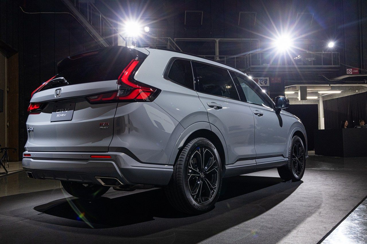 ホンダ新型「CR-V e:HEV」（写真：三木 宏章）