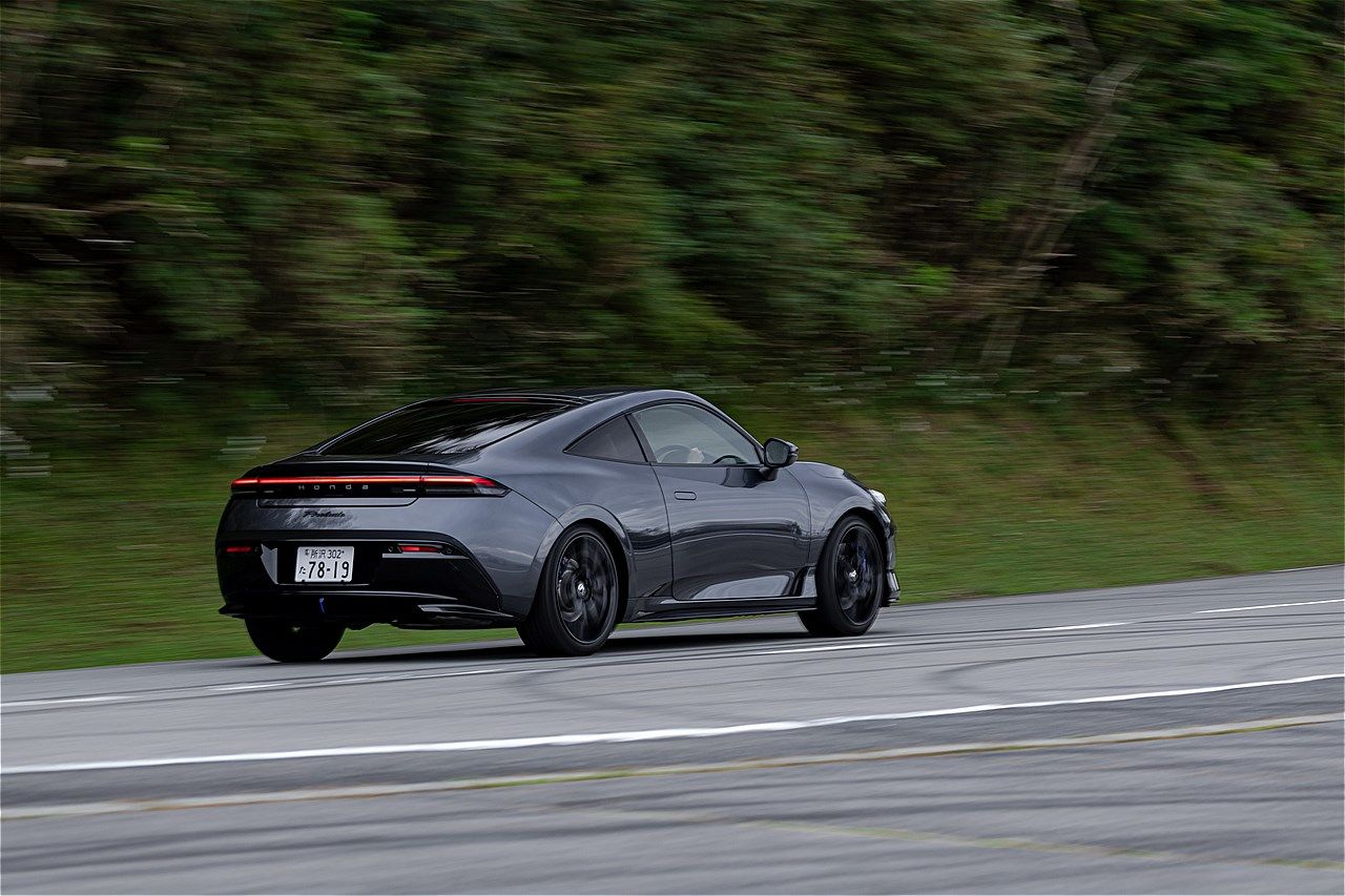 ホンダの新型「プレリュード」（写真：三木 宏章）