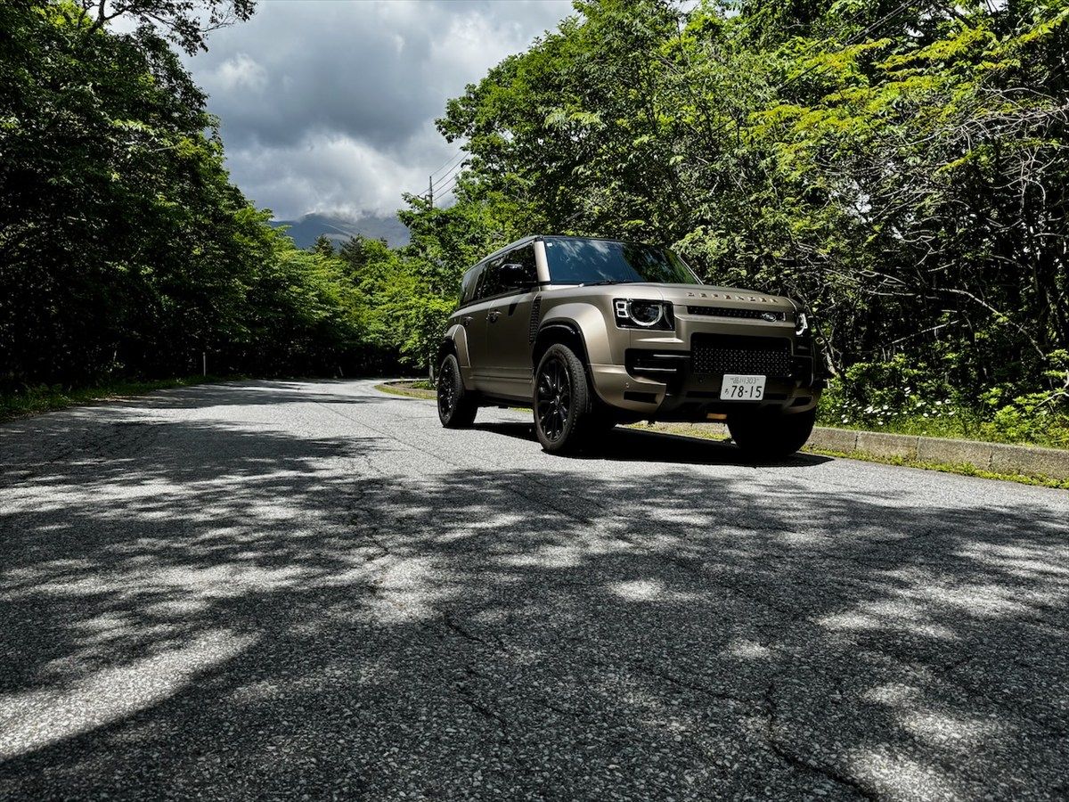 ランドローバー ディフェンダー オクタ（写真：小川フミオ）