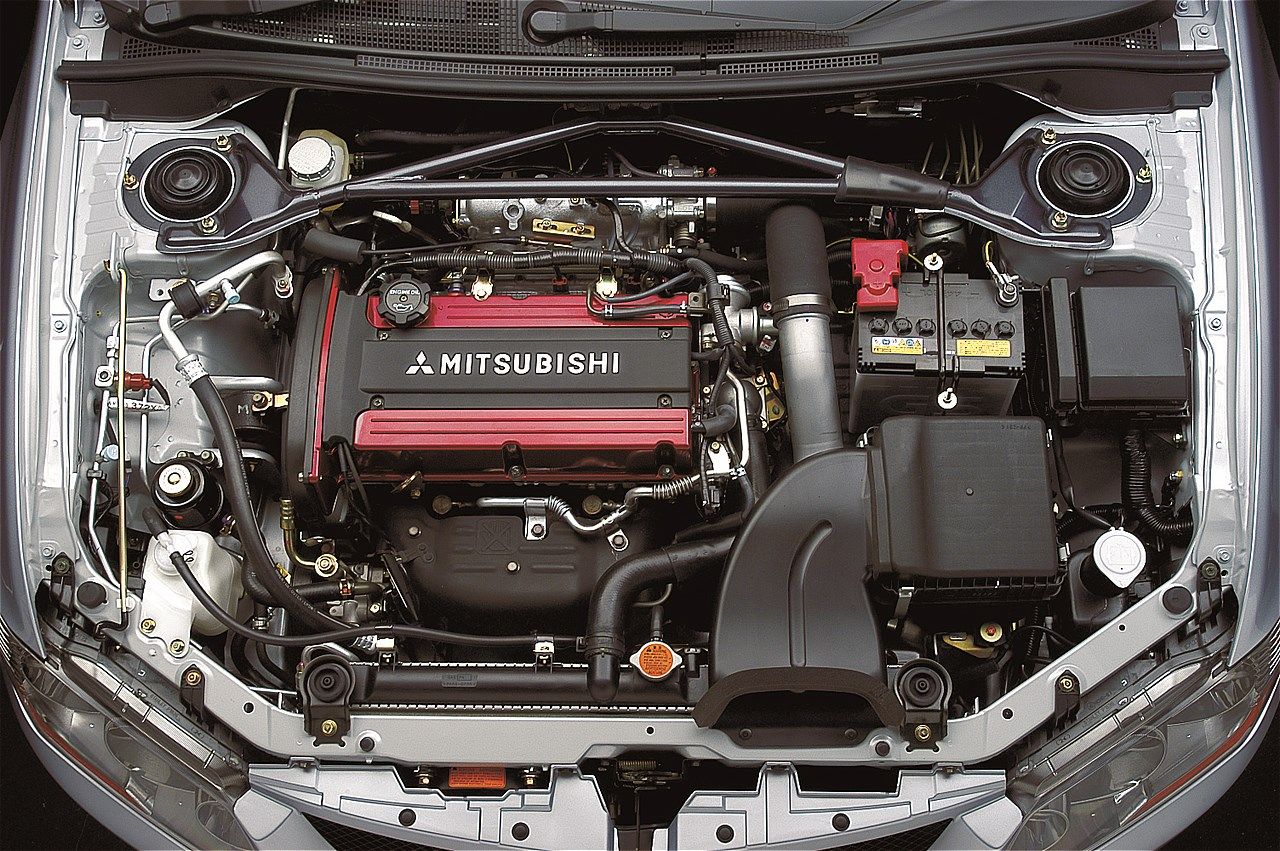 三菱「ランサーエボリューションⅧ」（写真：三菱自動車）