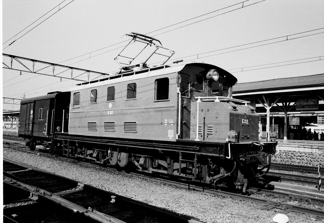 西武の前身、武蔵野鉄道が昭和初期に導入した国産電気機関車のE21形（撮影：南正時）