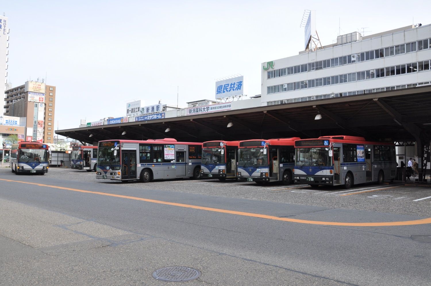 新潟駅　万代口バスターミナル