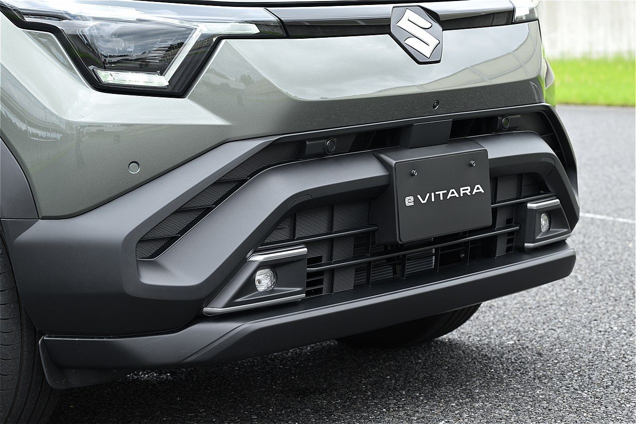スズキの新型「eビターラ プロトタイプ」（写真：スズキ）