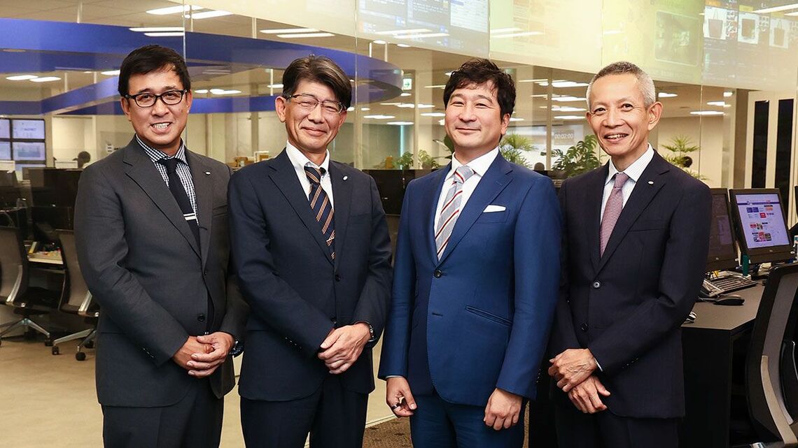 右から/一井 克彦氏、藤崎 慎一郎氏、大畑 智氏、齋藤 康人氏