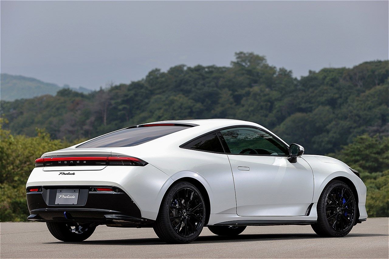 ホンダの新型「プレリュード」（写真：本田技研工業）