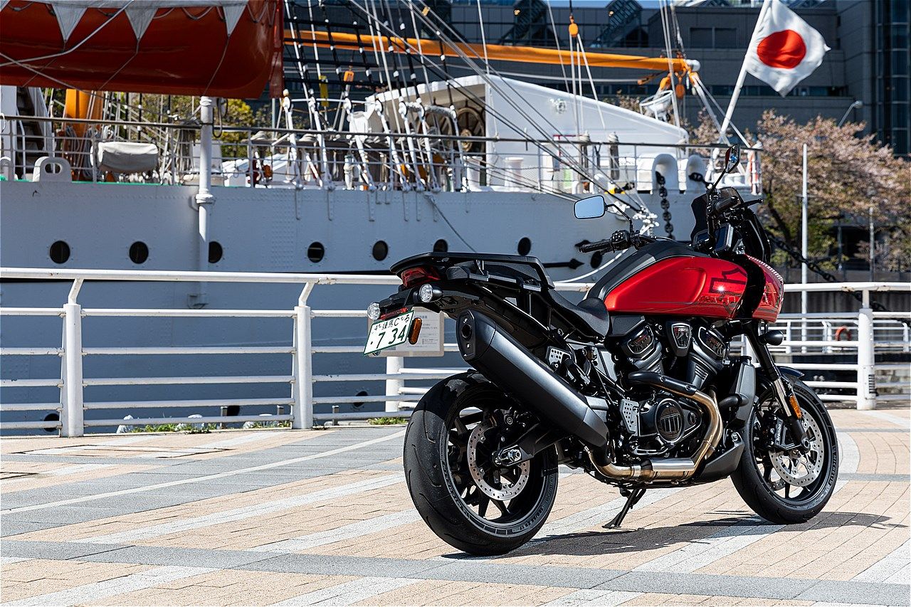 ハーレーダビッドソン「パンアメリカ1250ST」（写真：三木 宏章）