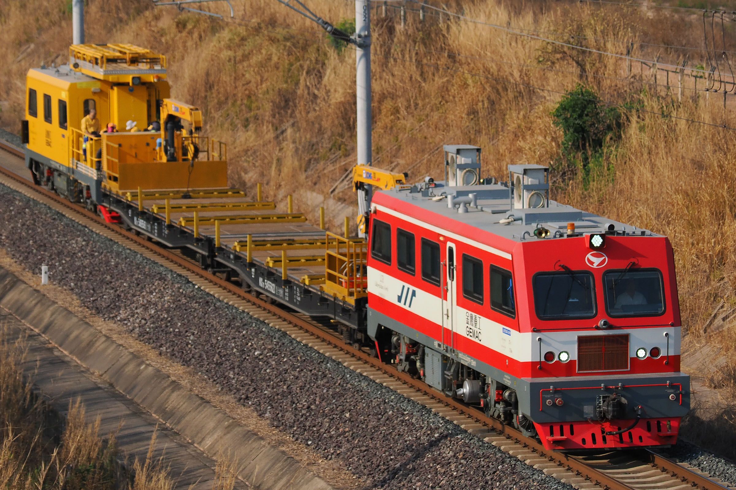 ラオス中国鉄道　保線車両