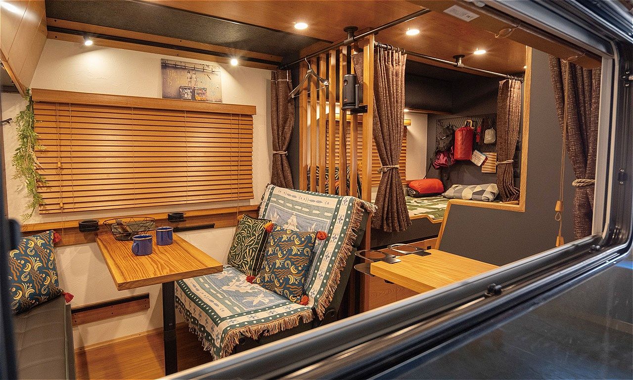 NTBの新作キャンピングカー「ジオローム」（写真：いすゞA&S）