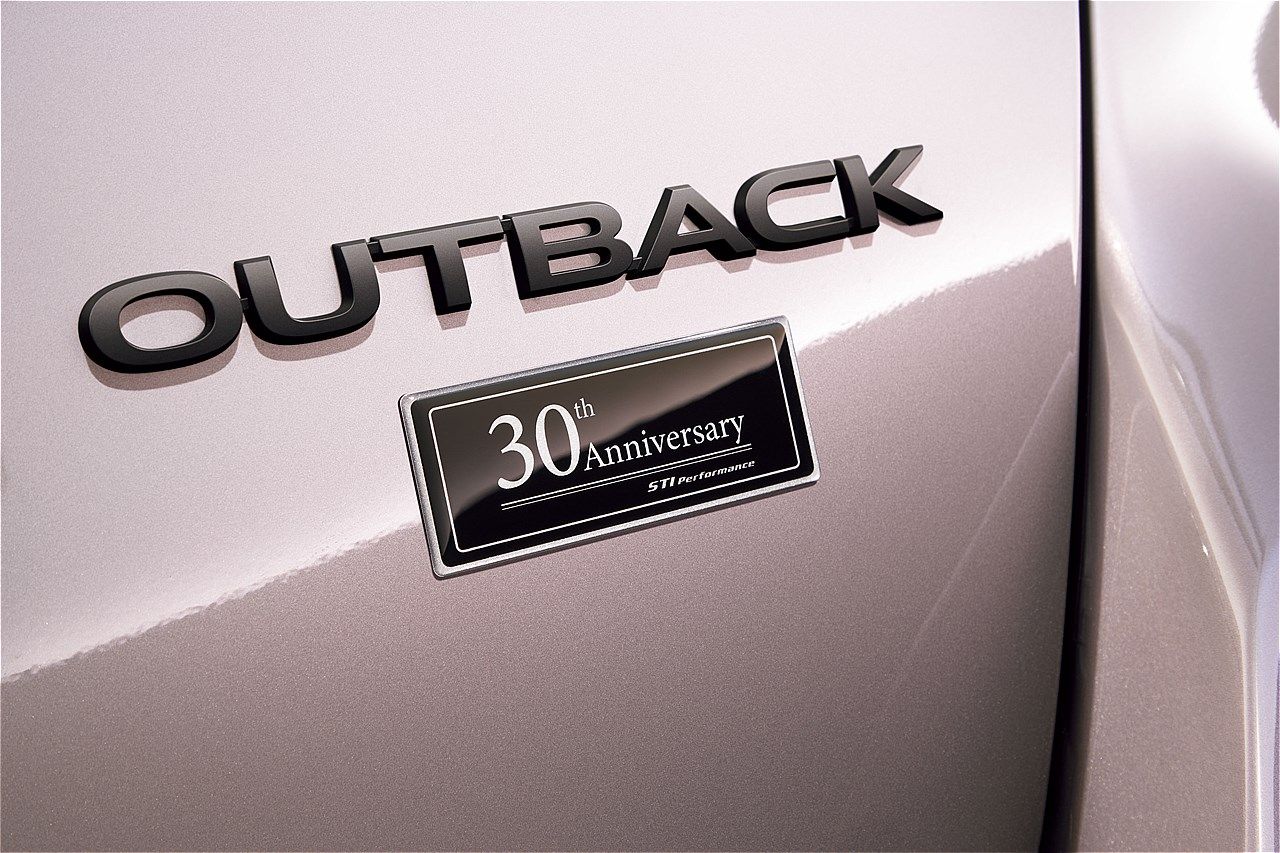 レガシィ アウトバック特別仕様車「30th Anniversary」（写真：SUBARU）