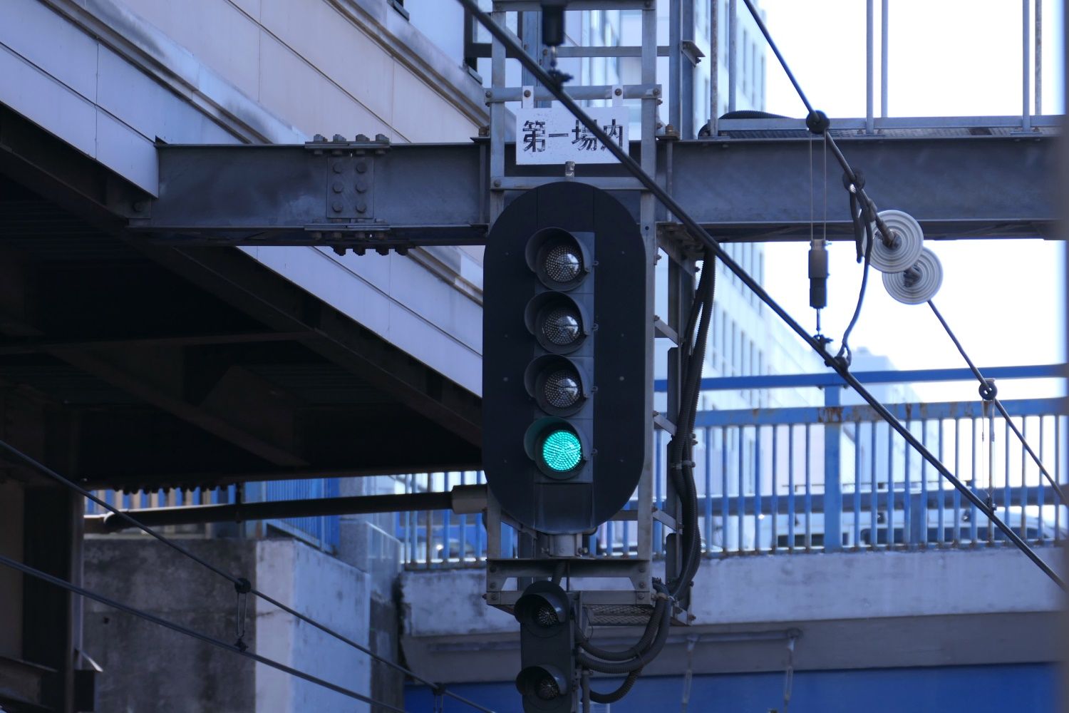 神奈川駅の信号機