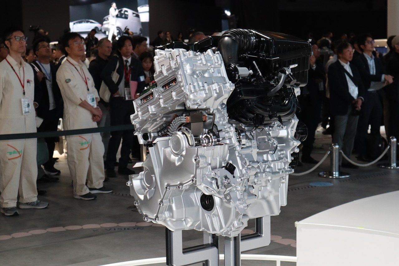 ダイハツ「K-ビジョン」（筆者撮影）