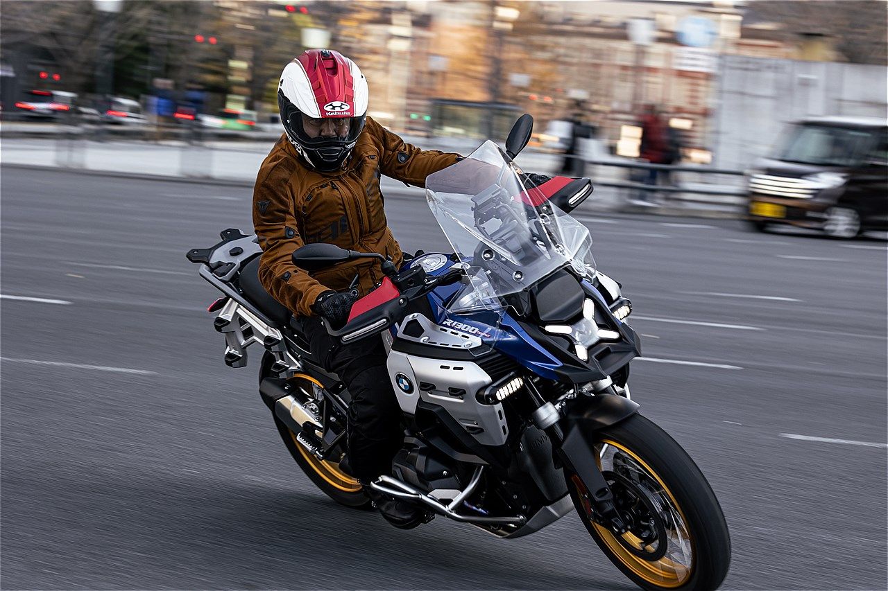 BMWモトラッドのGSシリーズの最新作「R1300GSアドベンチャー」（写真：三木宏章）