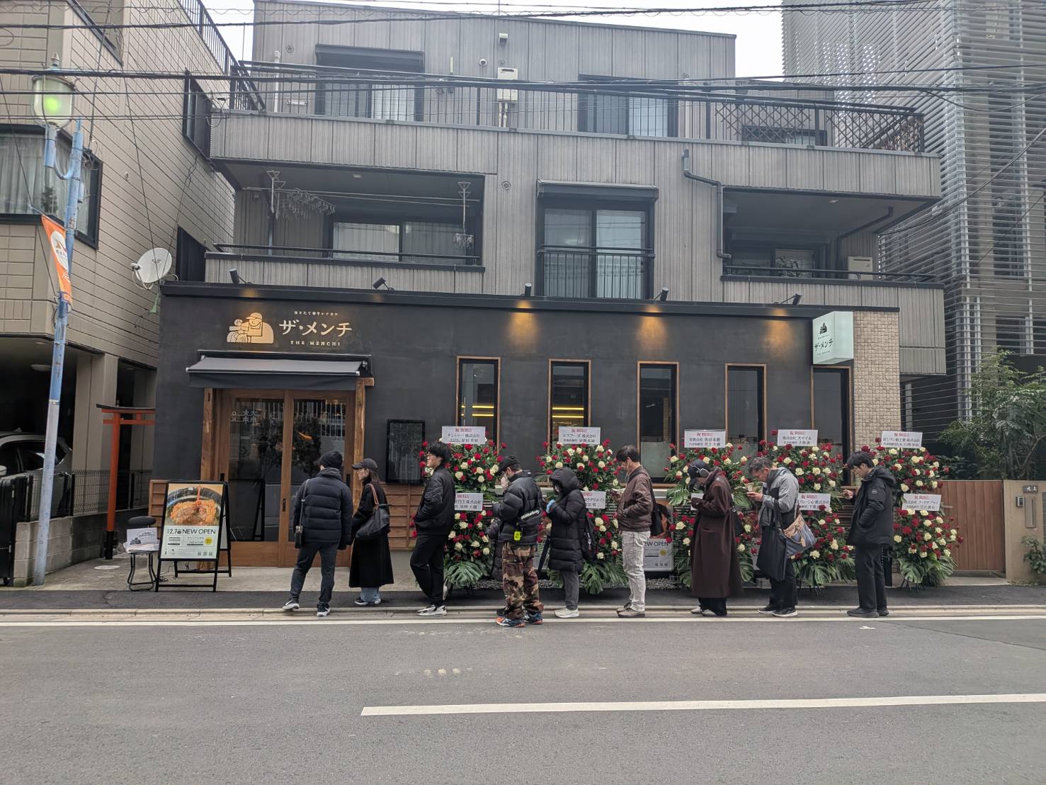 オープン初日は行列が（筆者撮影）