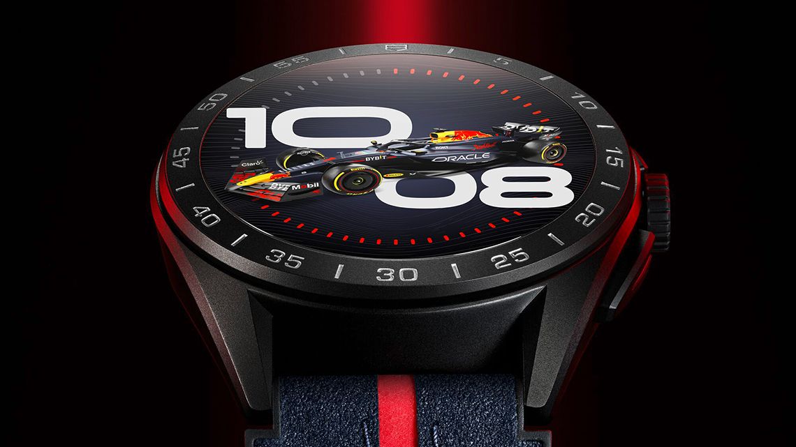 TAG Heuer Connected Calibre E4 × Oracle Red Bull Racing Edition