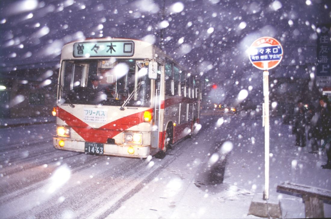 『旅と鉄道』誌取材で雪中バスの旅。輪島から曽々木口へのバス（撮影：南正時）