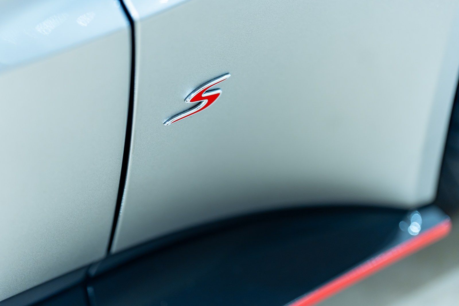 アストンマーティン ヴァンテージS（写真:Aston Martin Japan）