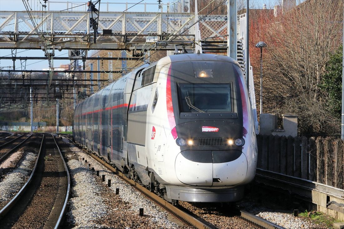 快適性の評価が高いフランスの高速鉄道TGV（撮影：橋爪智之）