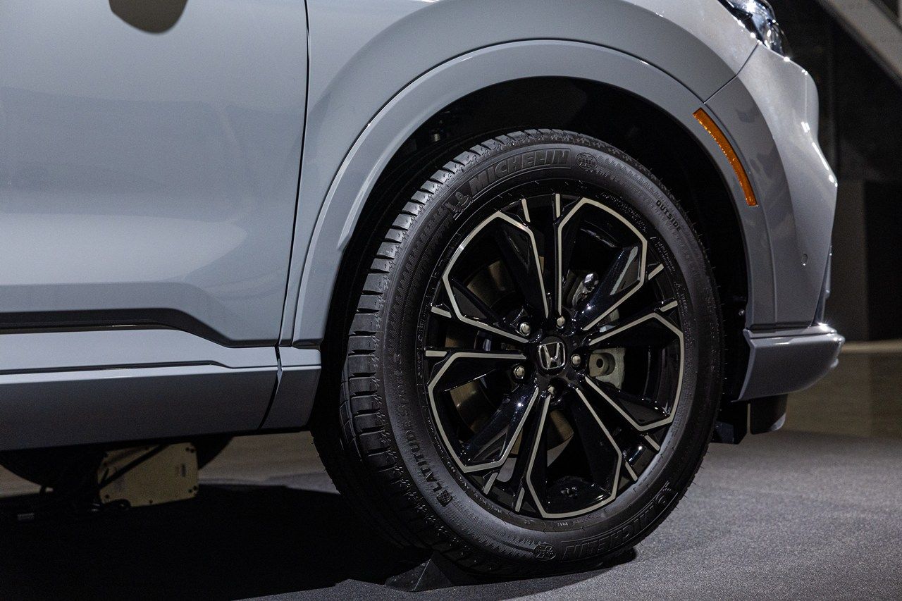 ホンダ新型「CR-V e:HEV」（写真：三木 宏章）