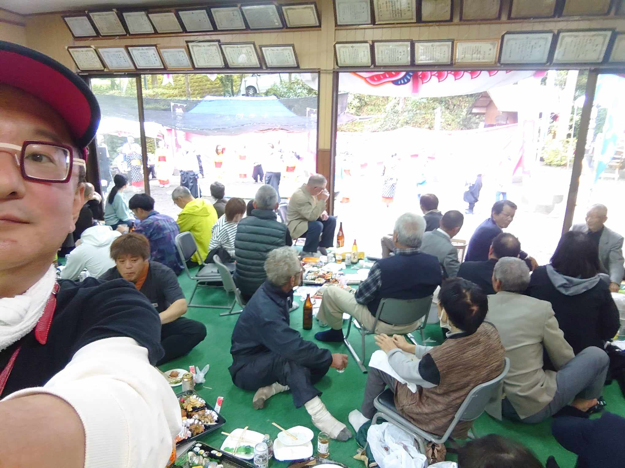 地元の祭りなどにも積極的に参加。東京から来た友人を連れて行くなどすることもあるそうだ（写真：嶋啓祐さん提供）