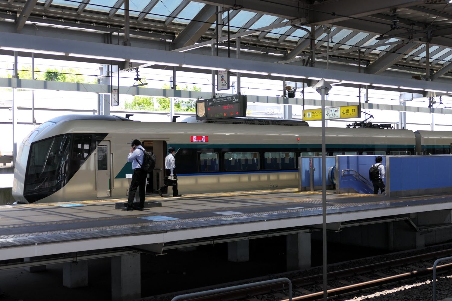 東武鉄道　太田駅　ホーム