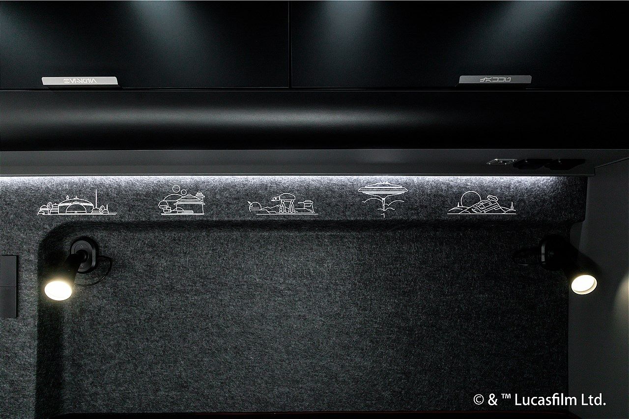 スター・ウォーズの世界観が広がるトイファクトリーのキャンピングカー「ダビンチ6.0＜スター・ウォーズ＞エディション」（写真：トイファクトリー）