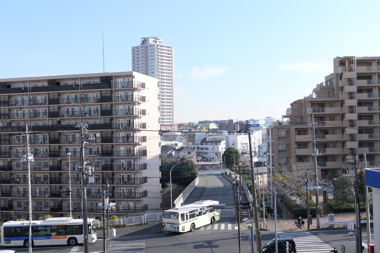 鶴ケ峰駅バスターミナル