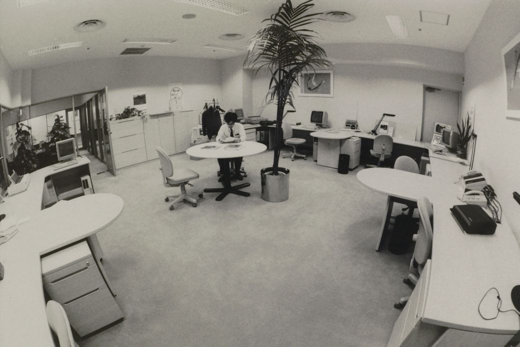 埼玉県”志木サテライト・オフィス”受付（写真：1988年06月10日、高橋孫一郎撮影）