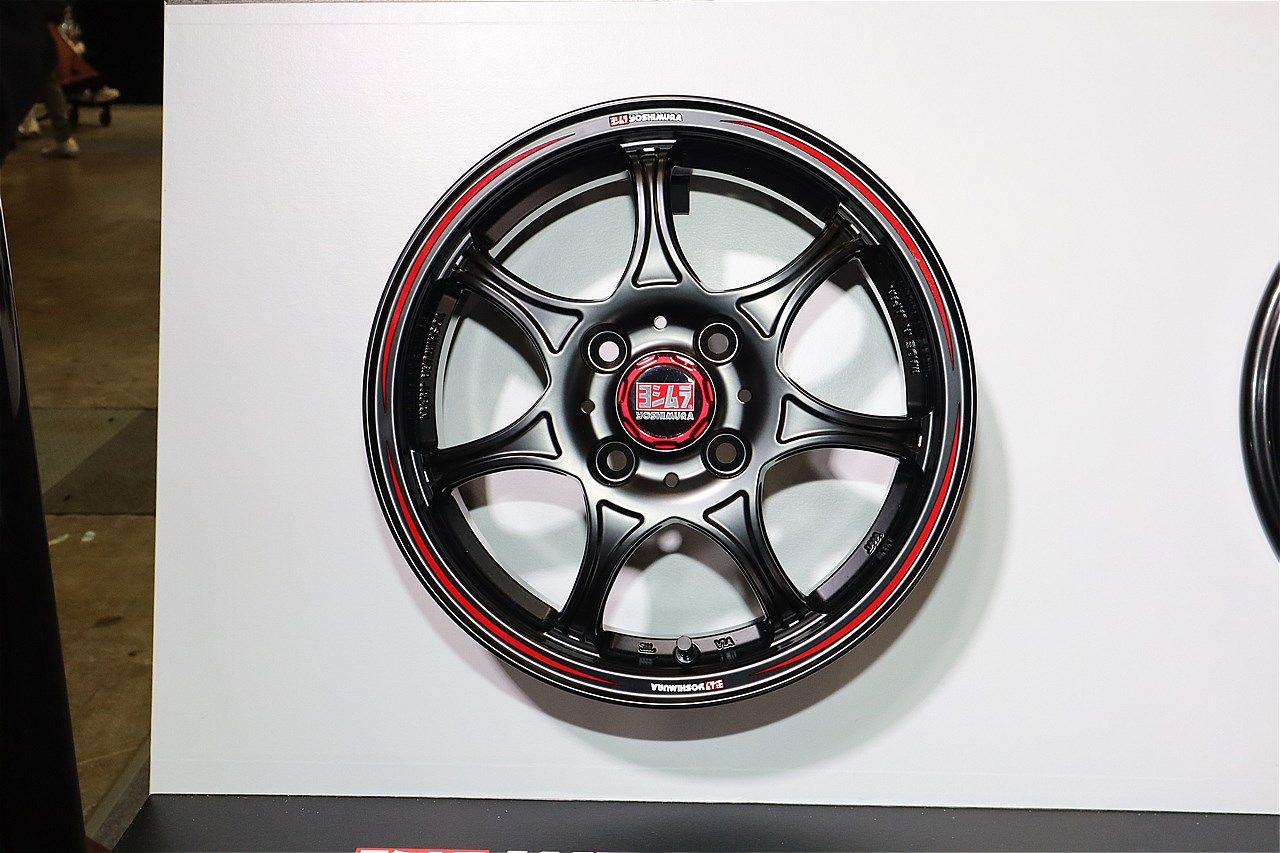 東京オートサロン2026ウェッズブースの展示内容（写真：筆者撮影）