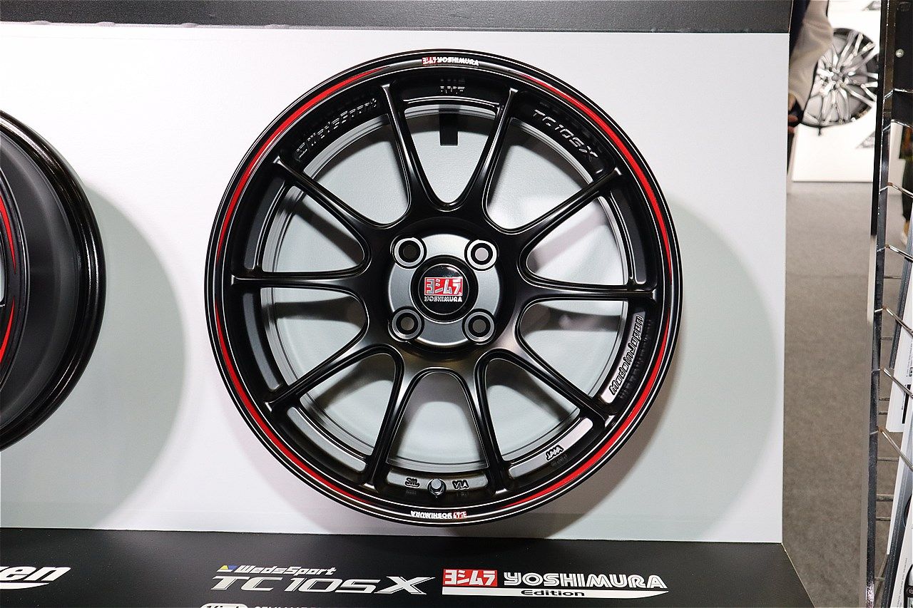 東京オートサロン2026ウェッズブースの展示内容（写真：筆者撮影）