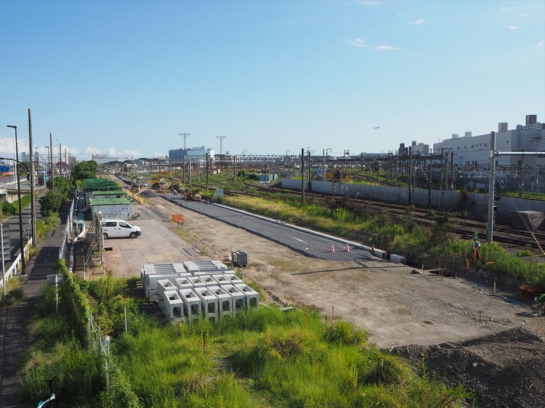 羽田空港アクセス線は東京貨物ターミナル内の用地を活用して車両留置線などを設ける予定だ（記者撮影）