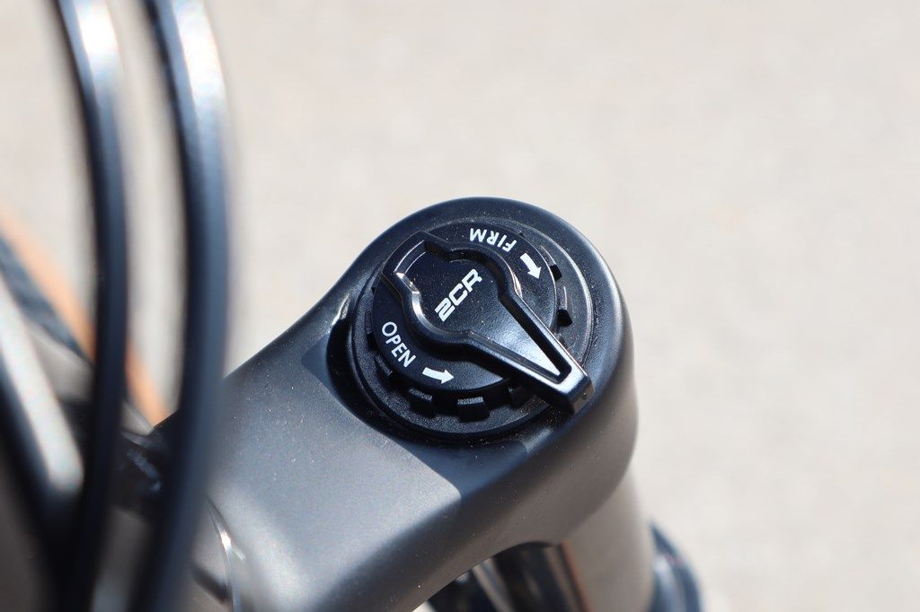 ヤマハの新型スポーツ電動アシスト自転車「クロスコアRV」（写真：筆者撮影）