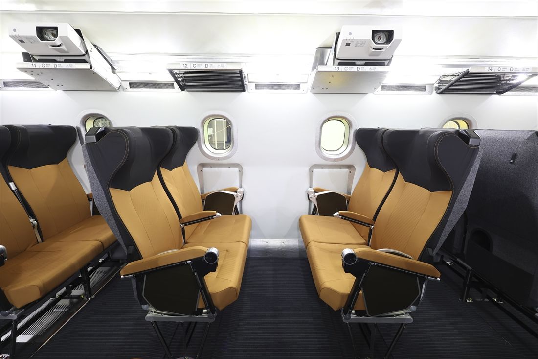 リニア新型車両M10の車内（写真：JR東海）