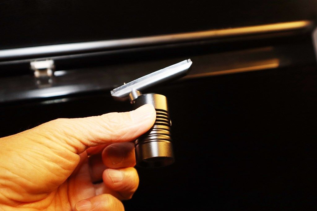 ダイレクトカーズの新作キャンピングカー「DN-75」（写真：筆者撮影）