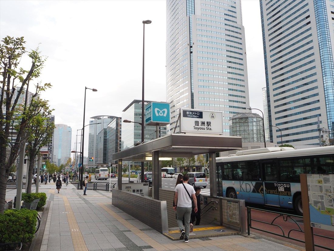 有楽町線延伸の分岐駅、豊洲駅（記者撮影）