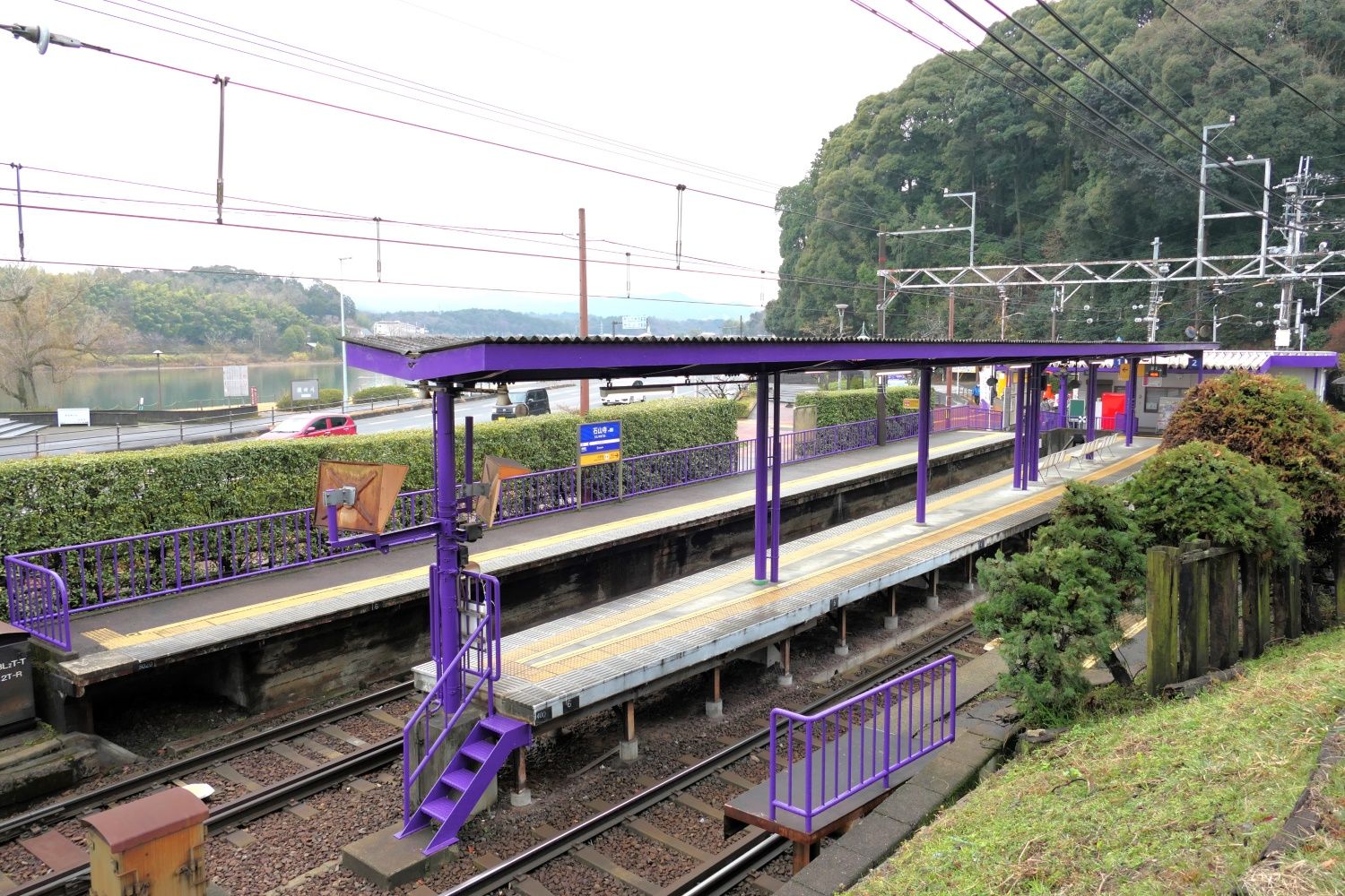 京阪石山寺駅のホーム