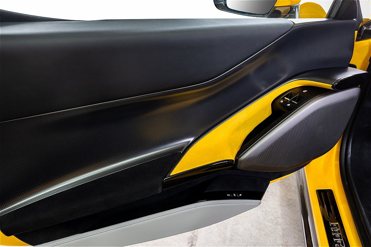 フェラーリの新型車「849テスタロッサ」（写真：Ferrari Japan）