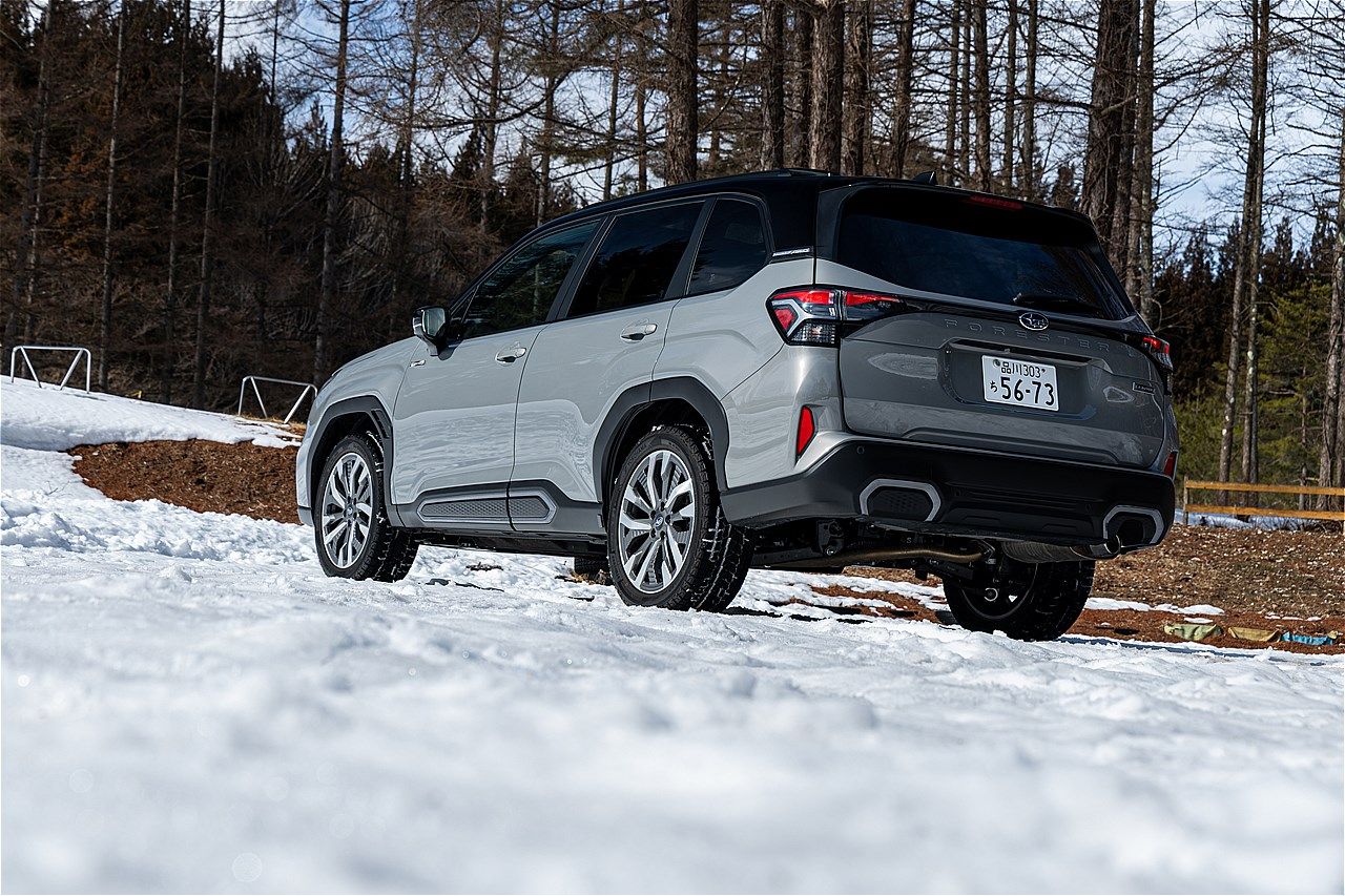 スバル「フォレスター」雪上試乗会の様子（写真：三木 宏章）